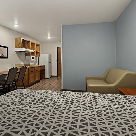 Woodspring Suites Greenville Central I-85 エクステリア 写真