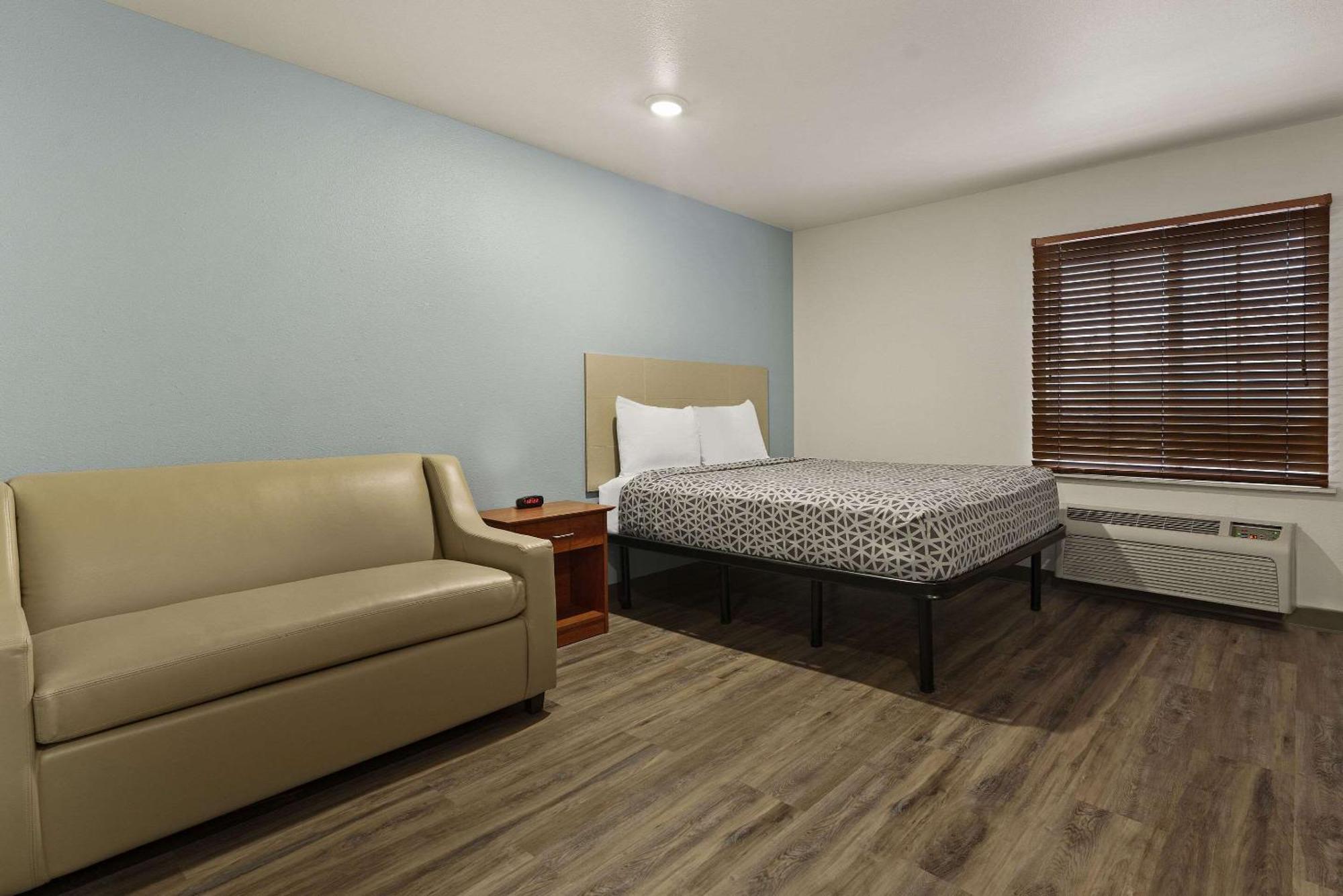 Woodspring Suites Greenville Central I-85 エクステリア 写真