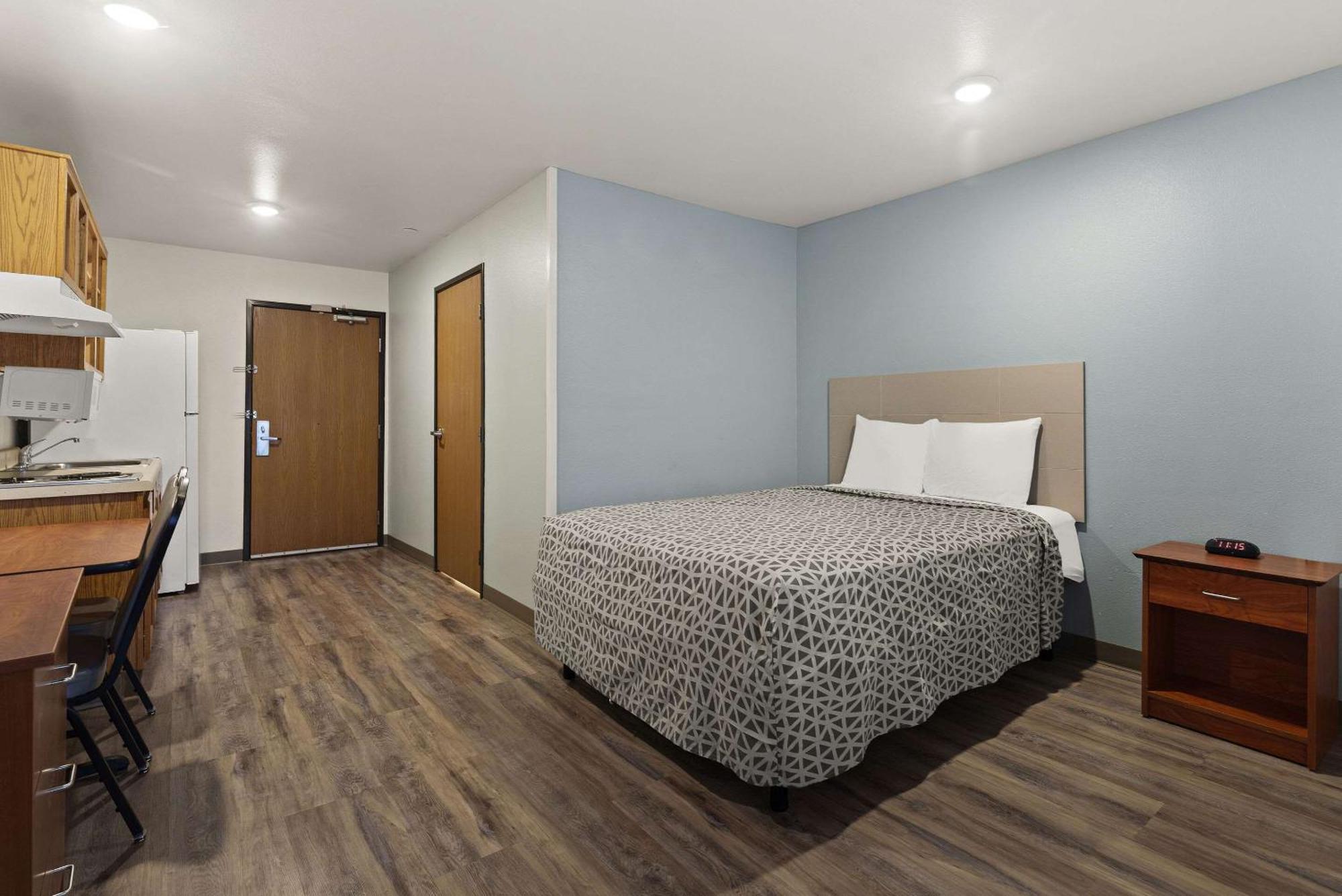 Woodspring Suites Greenville Central I-85 エクステリア 写真